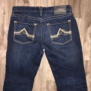 Men’s Ariat M5’s